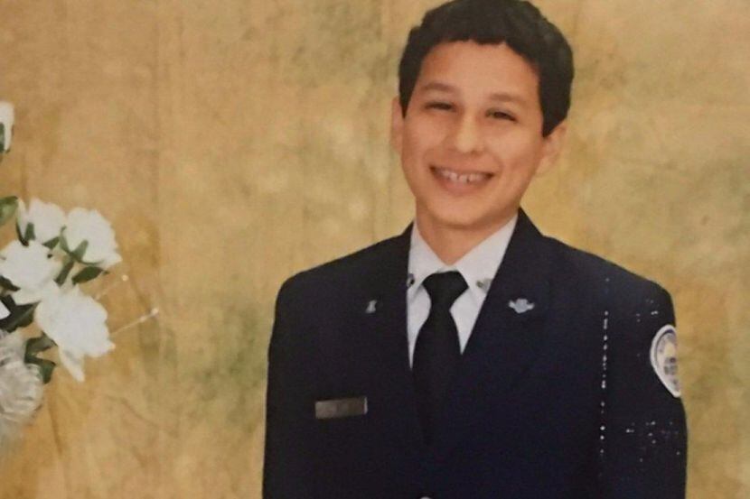 Isaiah González, de 15 años de edad, fue encontrado muerto en el closet de su recamara, en...
