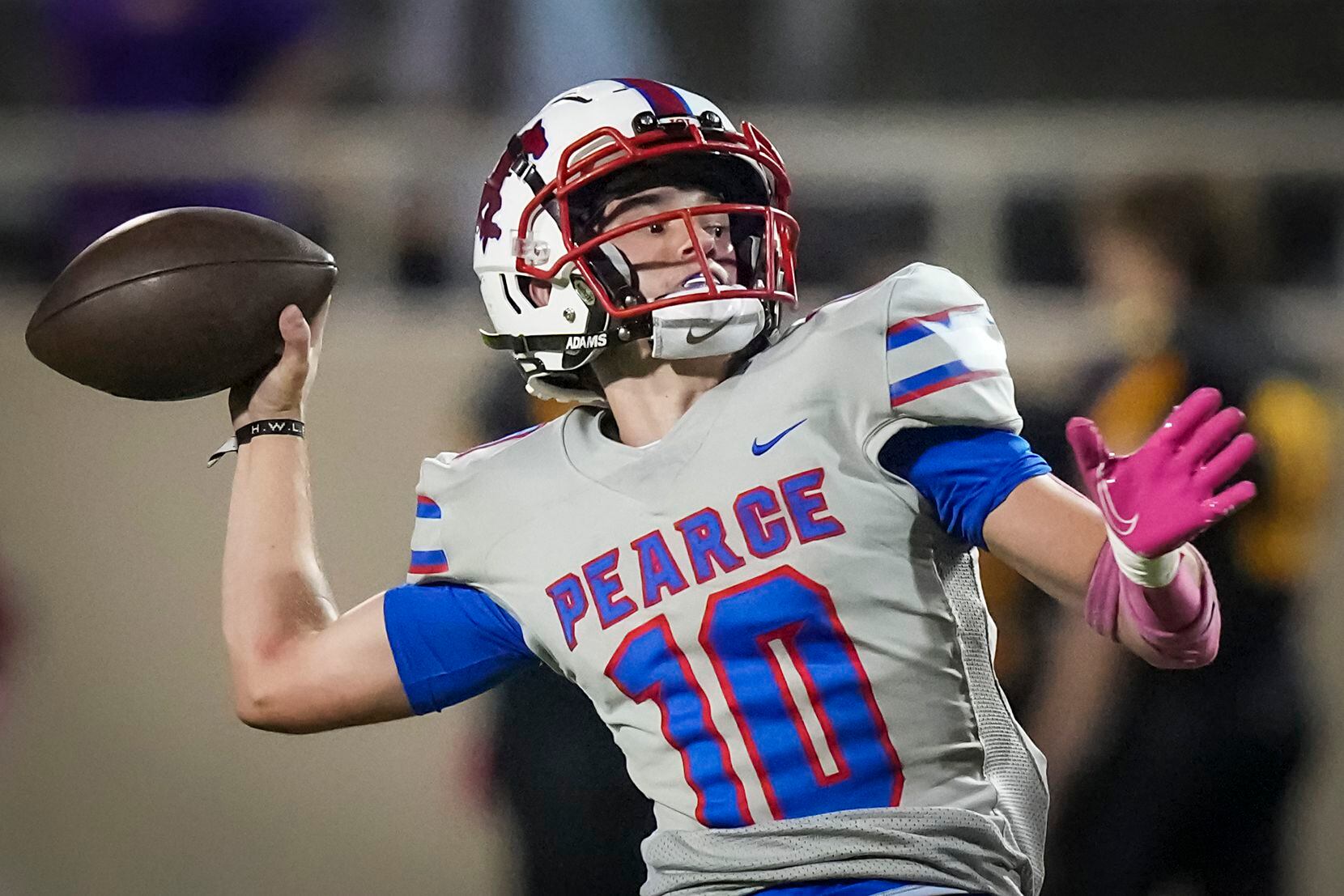 Richardson Pearce quarterback Presley Harper (10) throws a pass during the first half of a...