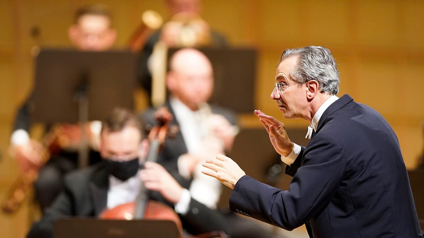 Music director Fabio Luisi conducts during the season-opening Dallas Symphony concert at the...