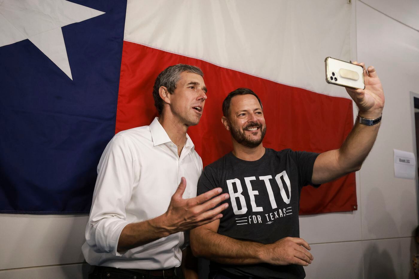 Democratic Governor Candidate Beto O'Rourke records a video with state Rep. Rafael Anchia,...