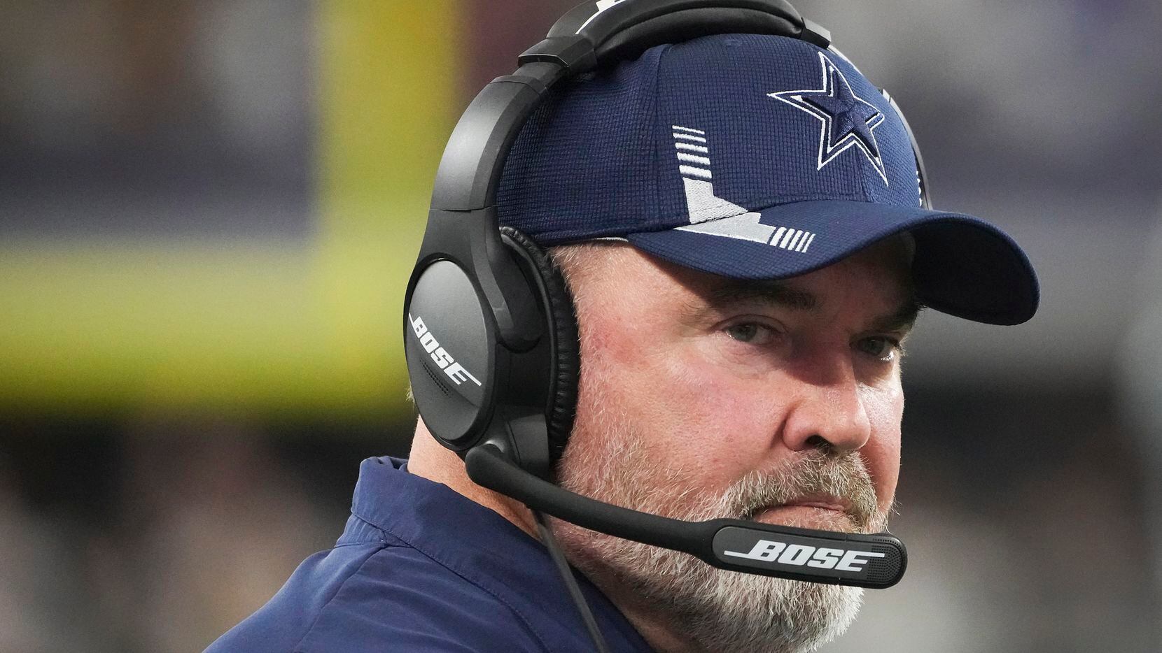 El entrenador en jefe de los Cowboys de Dallas, Mike McCarthy, está bajo fuerte presión tras...