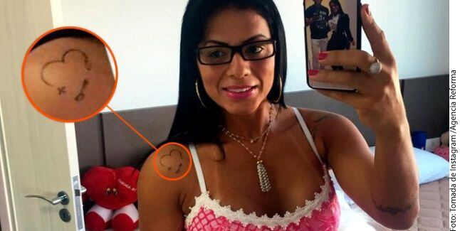 Rosangela Maria Loureiro, esposa de Cleber Santana, relata el significado del tatuaje de un...