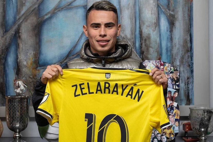 Lucas Zelarayán firma con el Columbus Crew.