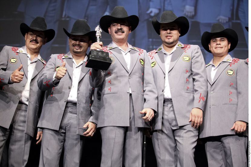 El Ayuntamiento de Tijuana canceló la participación del grupo musical Tucanes de Tijuana,...