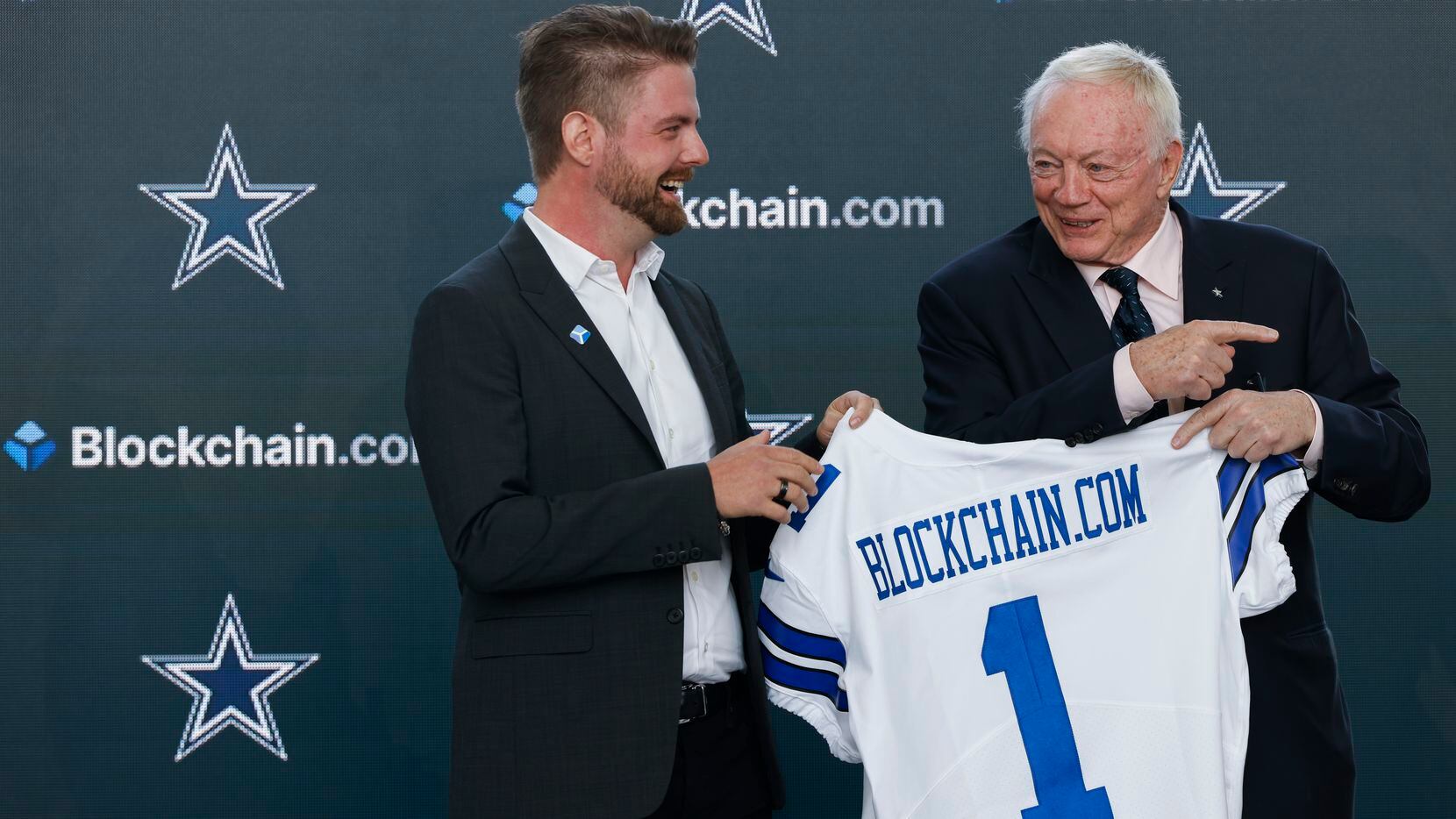Dallas Cowboys strike deal with Blockchain.com in NFL's first crypto  partnership