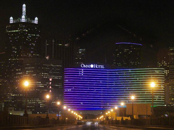 At night, the Omni has flashy light shows from multicolored LEDs embedded between floors.