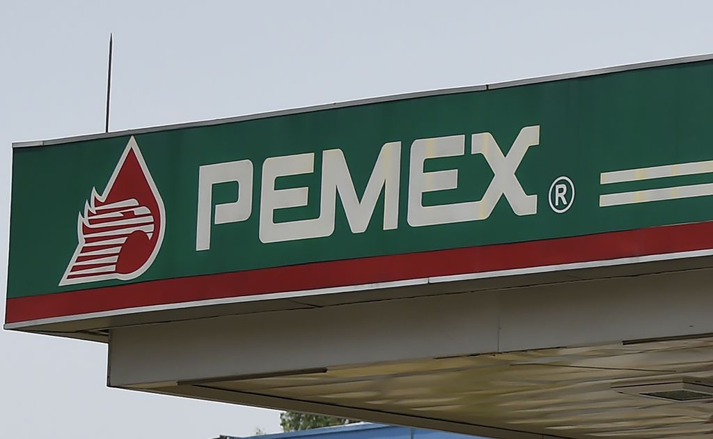 Mexico to stop exporting oil in 2023 in self-sufficiency quest