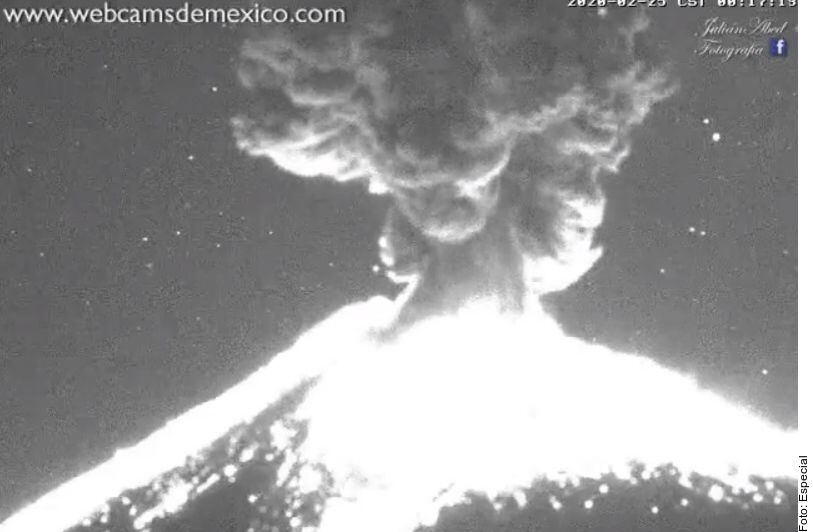El volcán Popocatépetl registró una explosión la madrugada del martes, informó el Centro...