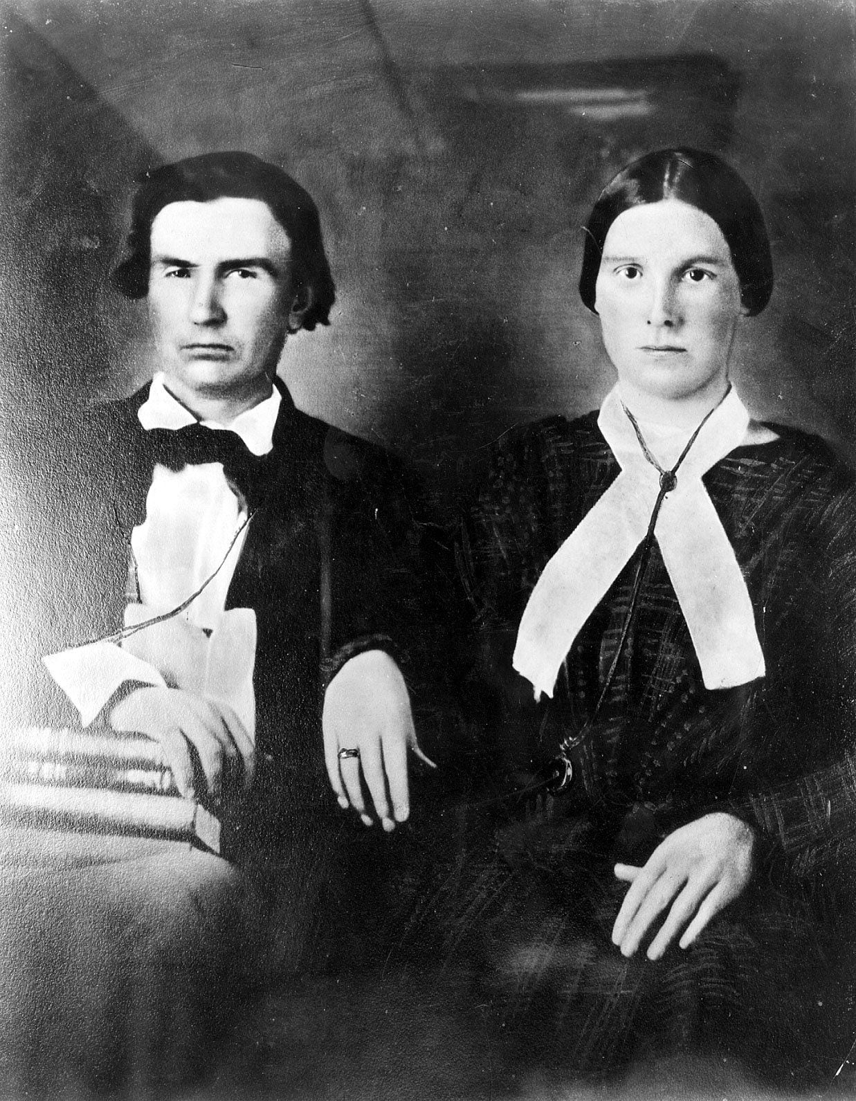 De oprichter van Dallas, John Neely Bryan en zijn vrouw Margaret Beeman Bryan op een ongedateerde foto.