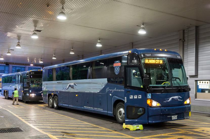 Las rutas de autobús que salen o llegan a Dallas se han visto afectadas por la tormenta...