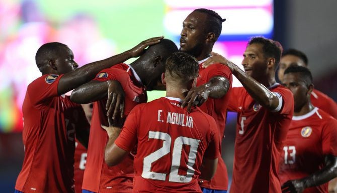 Costa Rica se impuso a Bermuda en partido del Grupo B de la Copa Oro disputado el jueves en...