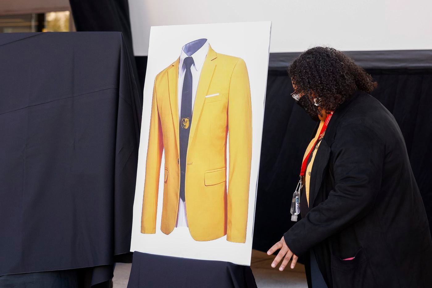 A rendering of the suit that will be given to members of the South Oak Cliff team is unveiled during a ceremony recognizing South Oak Cliff’s UIL Class 5A Division II football state championship at Dallas City Hall in Dallas, on Wednesday, Jan. 12, 2022. The suits are being donated by Reveal Suits founder Carlton Dixon.