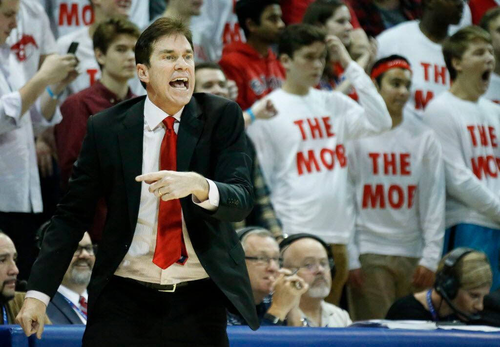 Which games highlight SMU's nonconference basketball schedule?