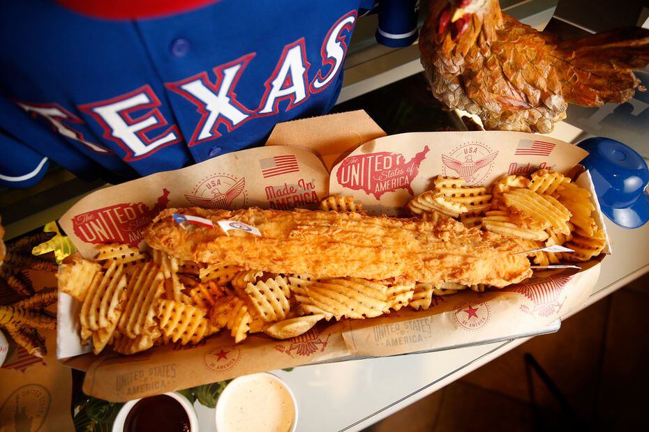 NYY@TEX: Rangers serve up 'boomstick' at concessions 