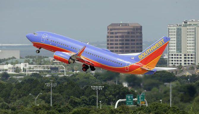 La aerolínea de Dallas Southwest Airlines planea ampliar sus vuelos a México desde el...