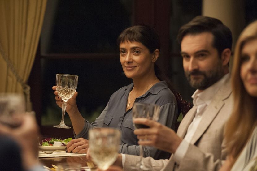 Salma Hayek es la protagonista de “Beatriz at Dinner”, que se proyecta en los cines Angelika...