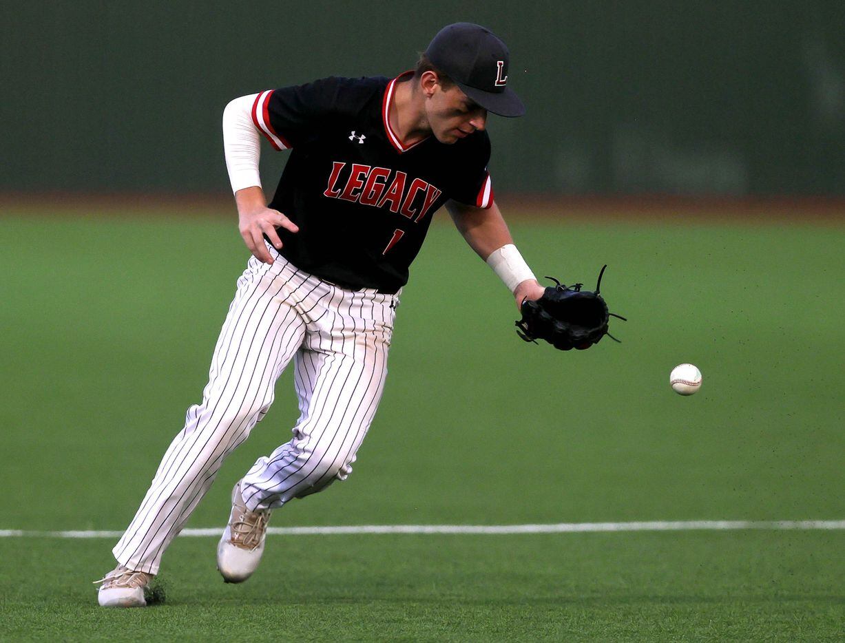 Mansfield Legacy shortstop Parker Ibrahimi can't handle a groundball against Justin...
