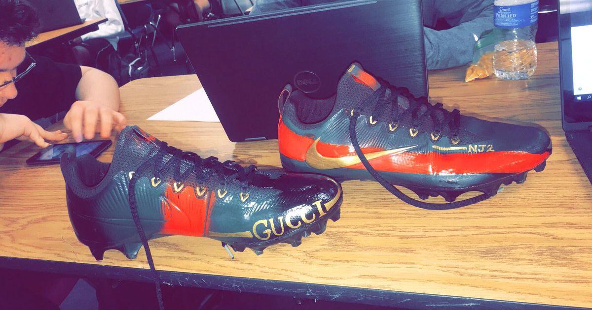 Grapevine QB Alan Bowman's custom 'Gucci cleats' are taking Texas high  school football Twitter by storm
