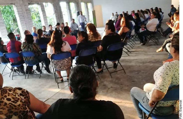 En Xico, Veracruz, más de un centenar de personas se reunieron este fin de semana,...