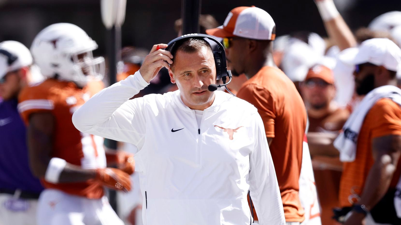 Texas Longhorns head coach Steve Sarkisian paces the sidelines during a first half timeout...