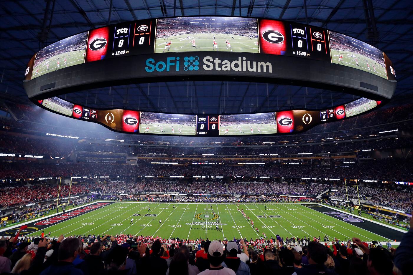 The Georgia Bulldogs kick off to the TCU Horned Frogs to begin the CFP National Championship...