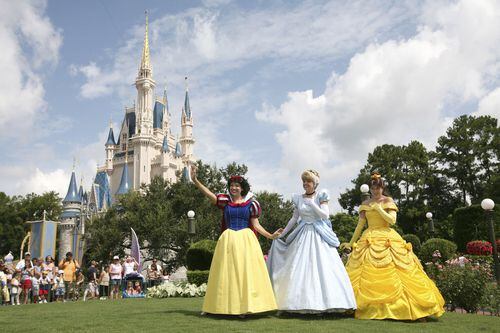 Los tickets de entrada para cuatro parques temáticos de Walt Disney World se ajustarán,...