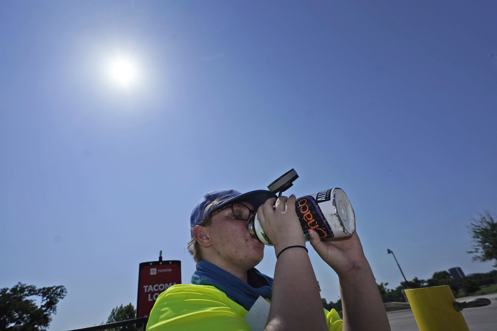 Slow Pitch - Drank - The Extreme Relaxation Drink - The New York