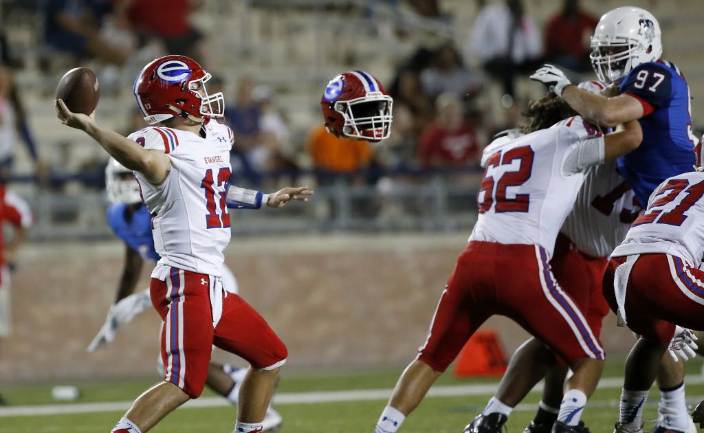 Floating helmets, dramatic skies and acrobatic grabs: Our favorite photos  from the 2016 high school football season