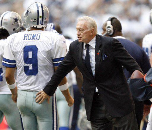 NFL Dallas Cowboys vs Washington Redskins --  
Dallas Cowboys' owner Jerry Jones taps...