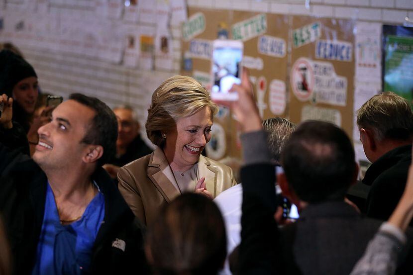 Hillary Clinton votó esta mañana en Nueva York. GETTY IMAGES 
