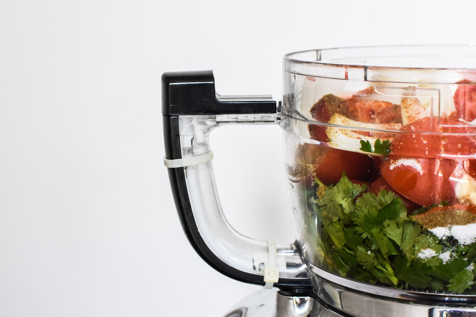 SEE EVERYTHING YOU CAN DO WITH YOUR FOOD PROCESSOR!