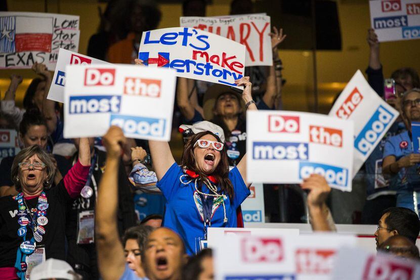Simpatizantes texanos de la candidata demócrata Hillary Clinton. (DMN/ASHLEY LANDIS)
