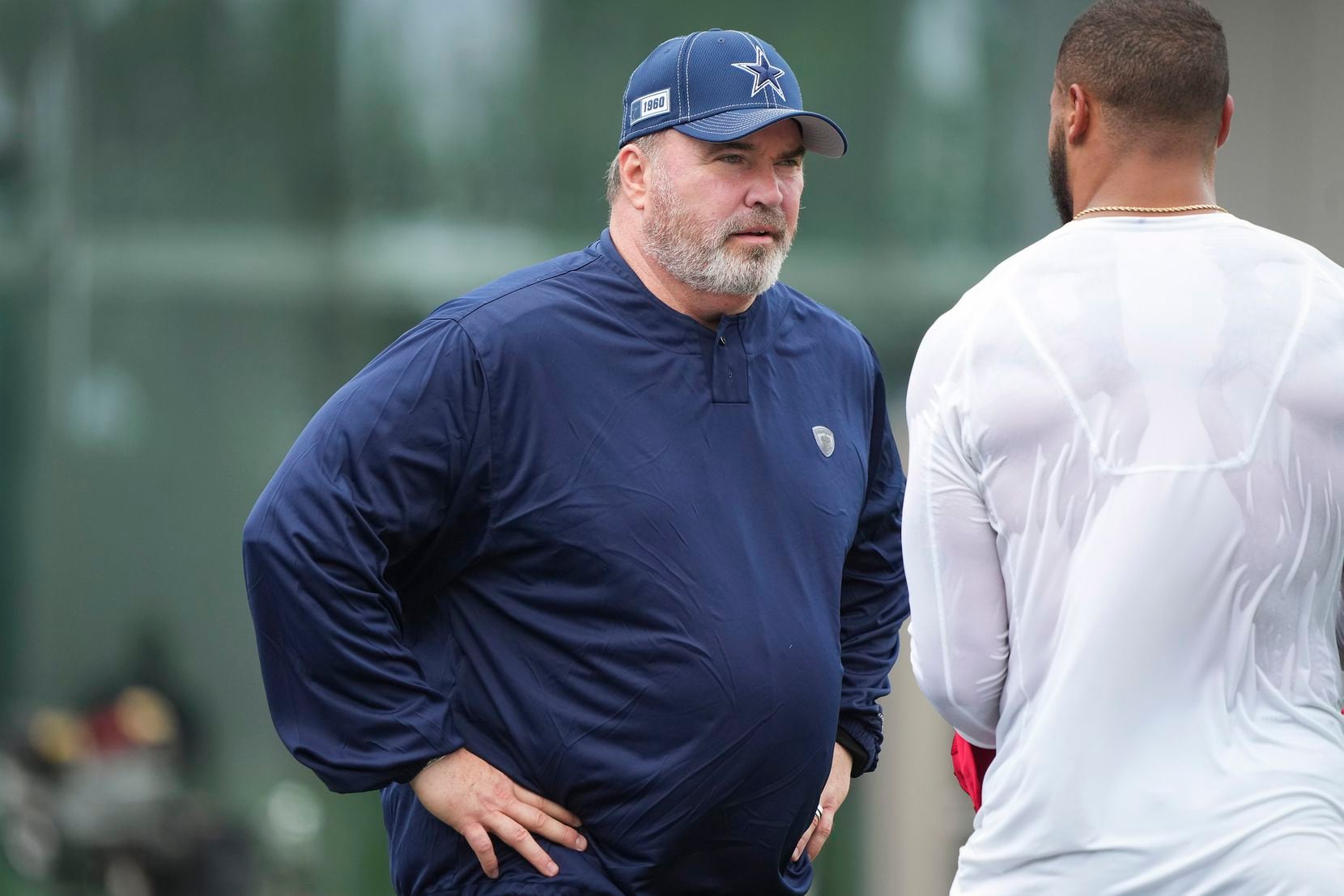 Dallas Cowboys head coach Mike McCarthy talks with quarterback Dak Prescott during a minicamp practice at The Star on Wednesday, June 9, 2021, in Frisco. (Smiley N. Pool/The Dallas Morning News)