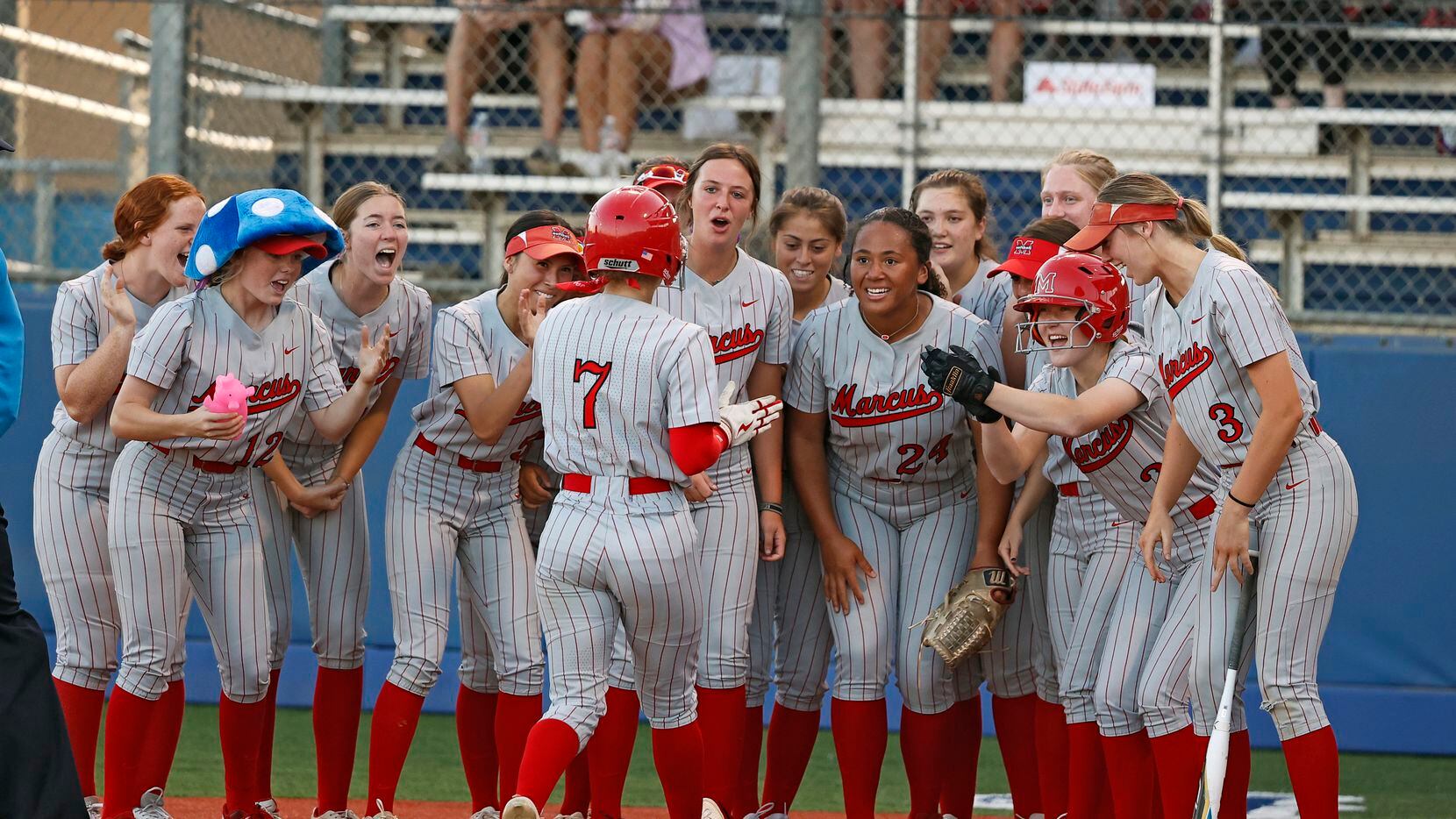 Softball playoffs: Mansfield Lake Ridge wins regional final opener