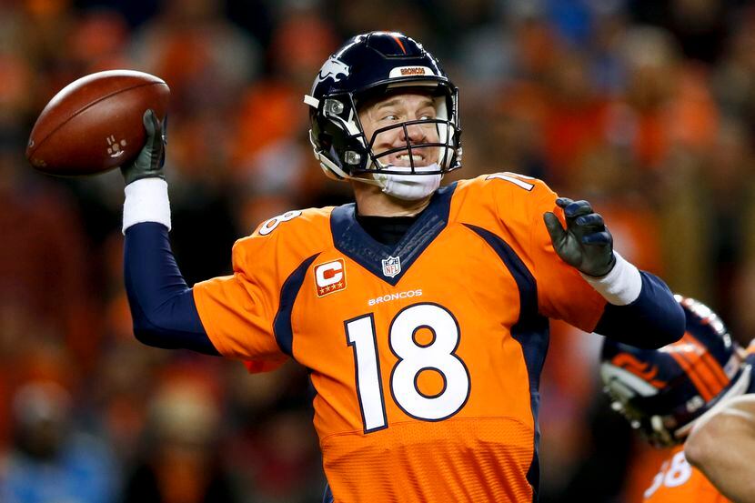 Peyton Manning iniciará con los Broncos /AP
