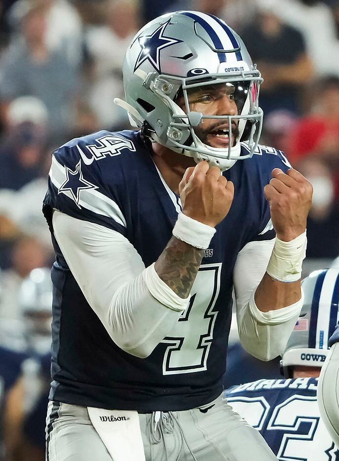 Dallas Cowboys quarterback Dak Prescott (4) calls a play during the first half of an NFL football game against the Tampa Bay Buccaneers at Raymond James Stadium on Thursday, Sept. 9, 2021, in Tampa, Fla. (Smiley N. Pool/The Dallas Morning News)