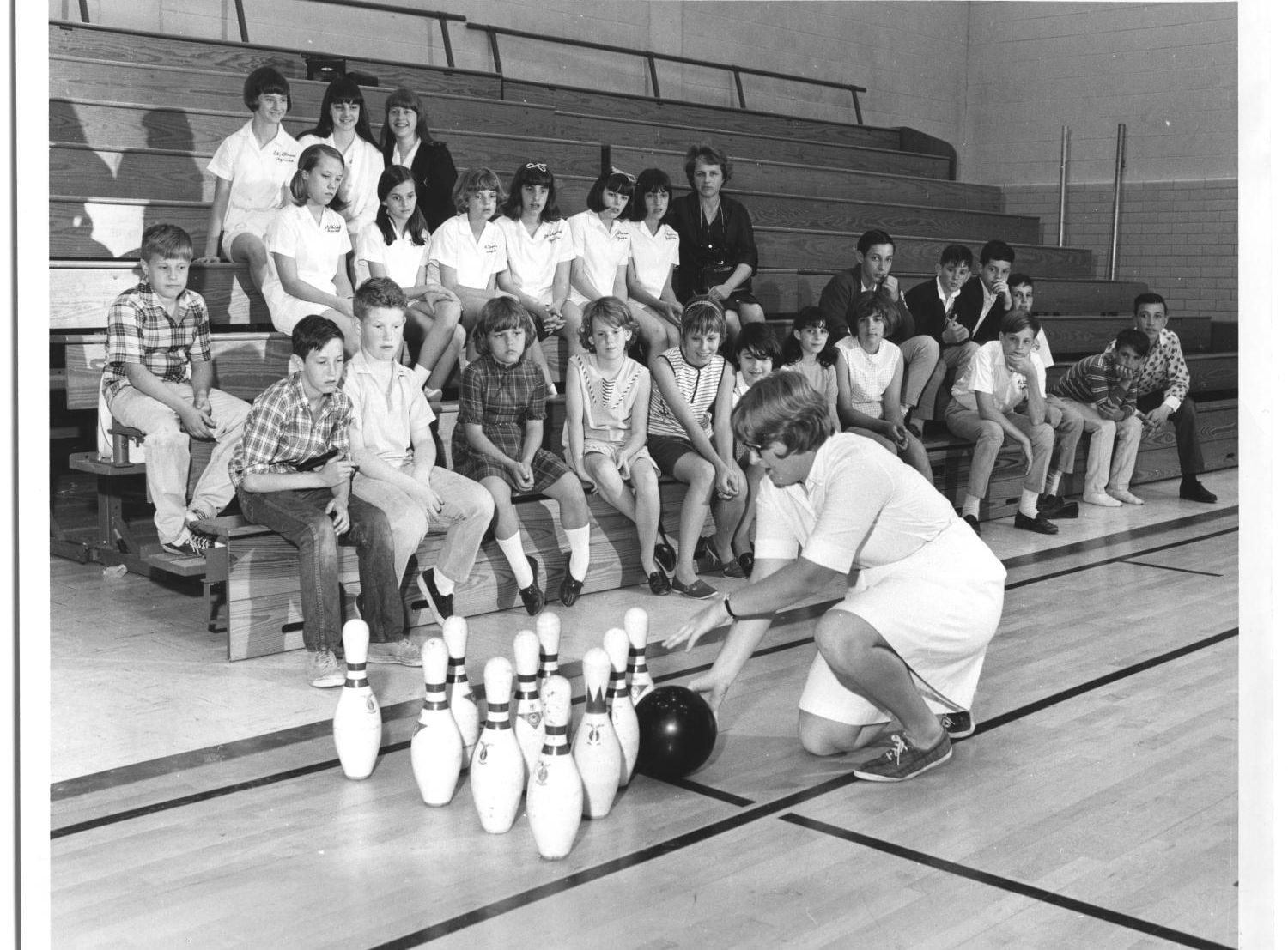 bowling bag Archives - International Bowling Museum & Hall of Fame