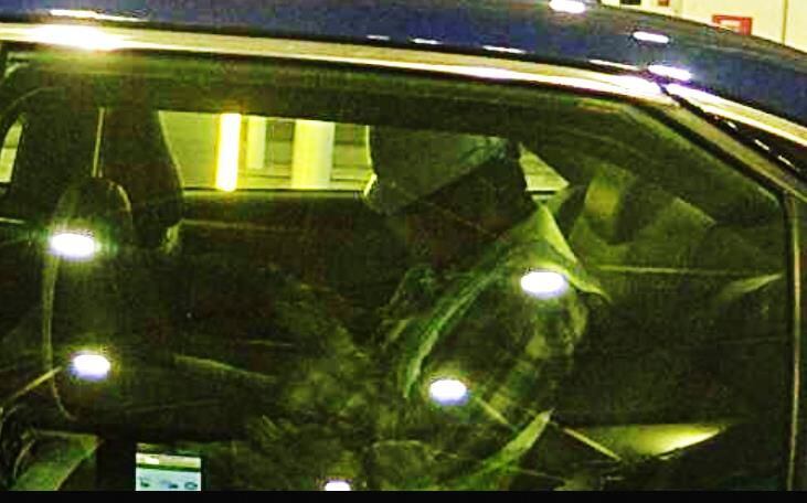 Policía de Grapevine dio a conocer esta fotografía del hombre sentado en el Uber antes de...