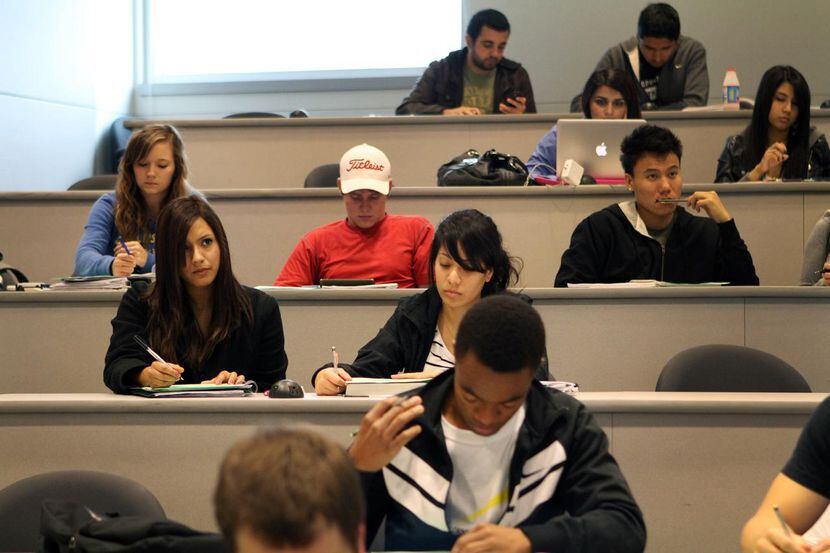 Los nuevos estudiantes de la Universidad de Texas en Dallas deberán pagar 2.9% más por su...