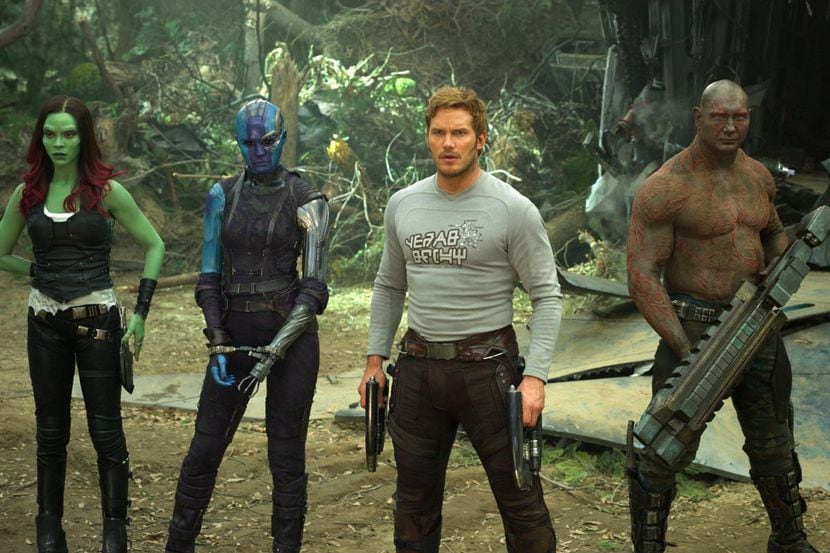 Zoe Saldaña, Chris Pratt, Dave Bautista y Rocket en una escena de “Guardians Of The Galaxy...