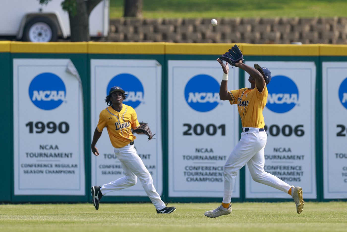 Plano Prestonwood centerfielder Tarris Murray (4) catches a fly ball for an out during a...