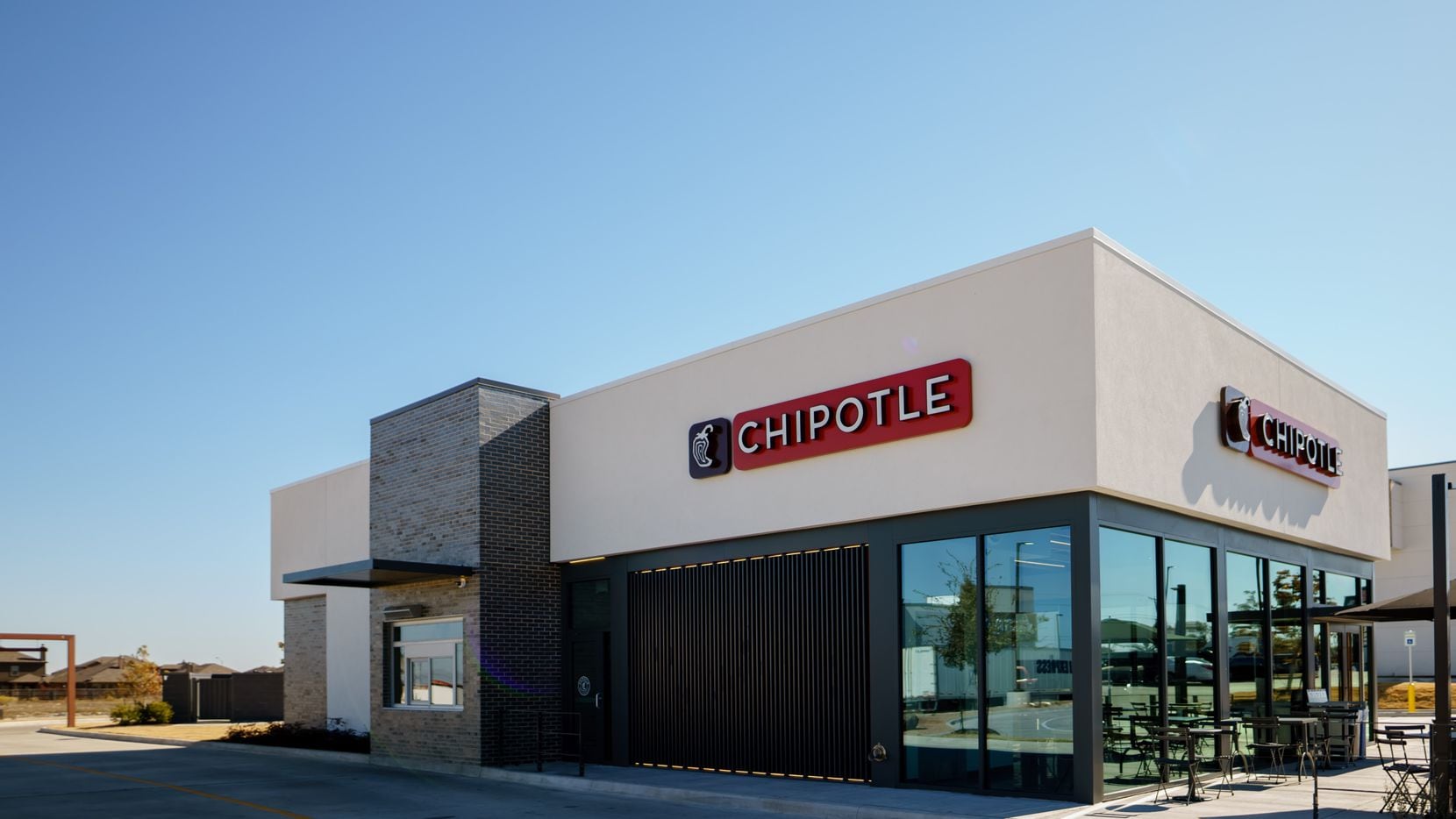 Chipotle debuts drivethrough service with new location in McKinney