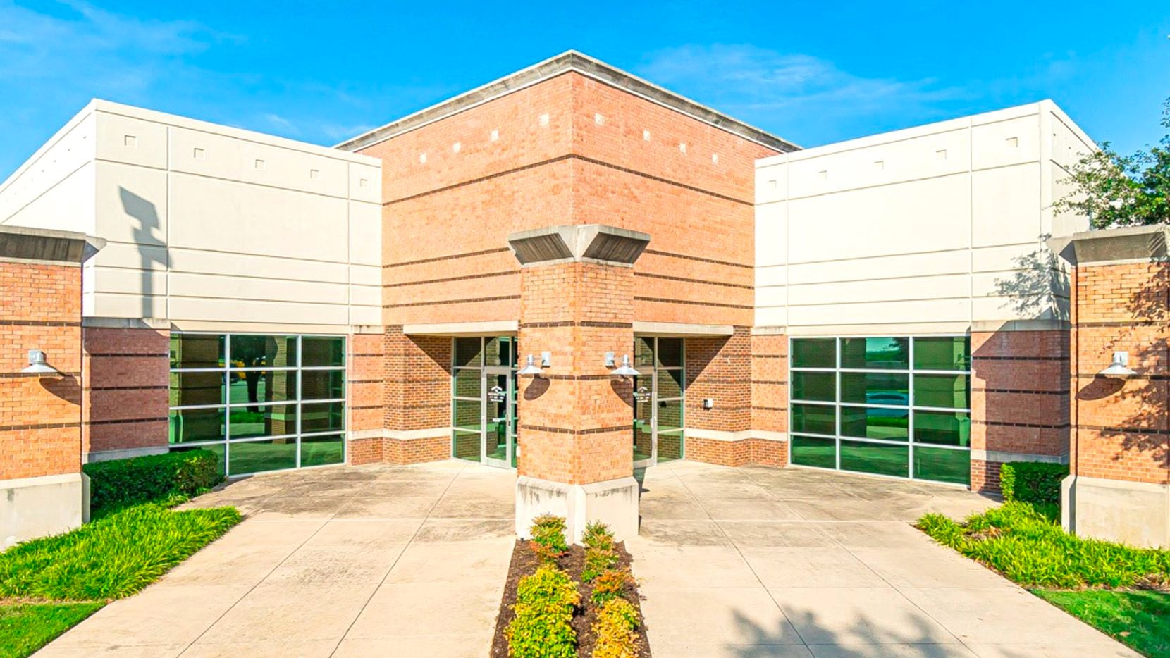 Stanton Road Capital just purchased the Esters 114 Business Center near S.H. 114.
