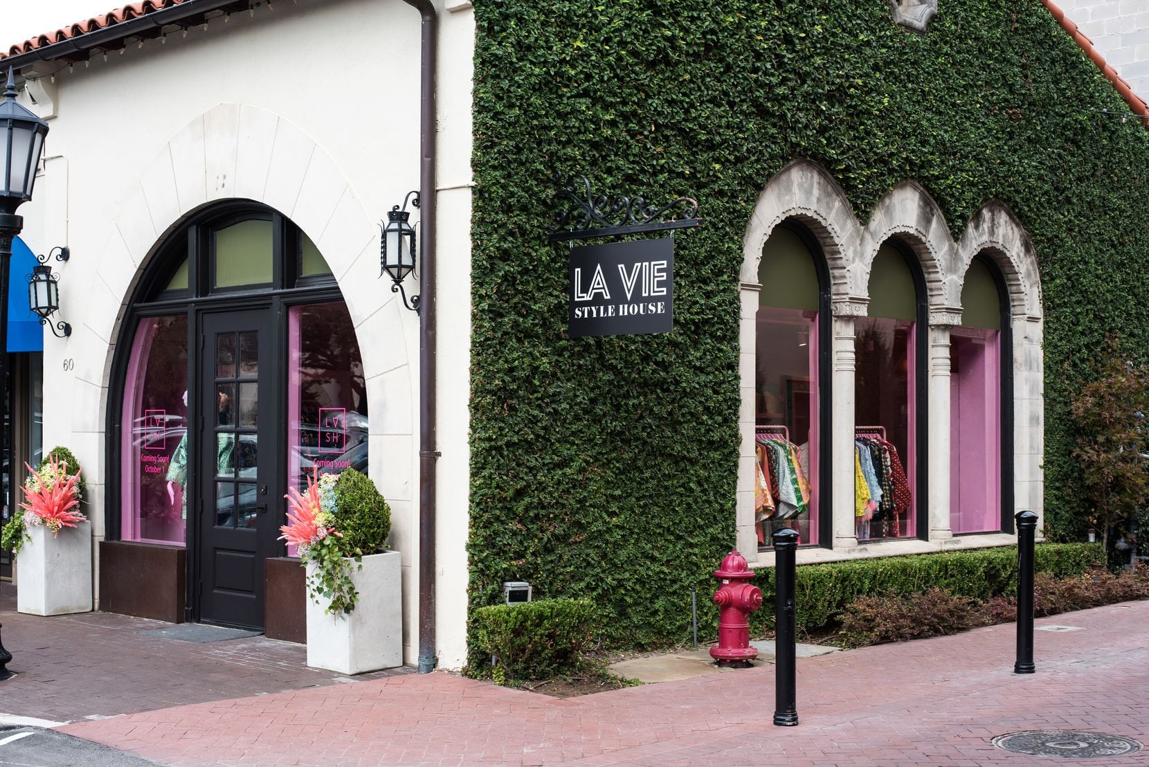 La Vie Style House in Highland Park Village is owned and operated by Jamie Coulter and Lindsey McClain, two self-described moms who met in a pilates class.