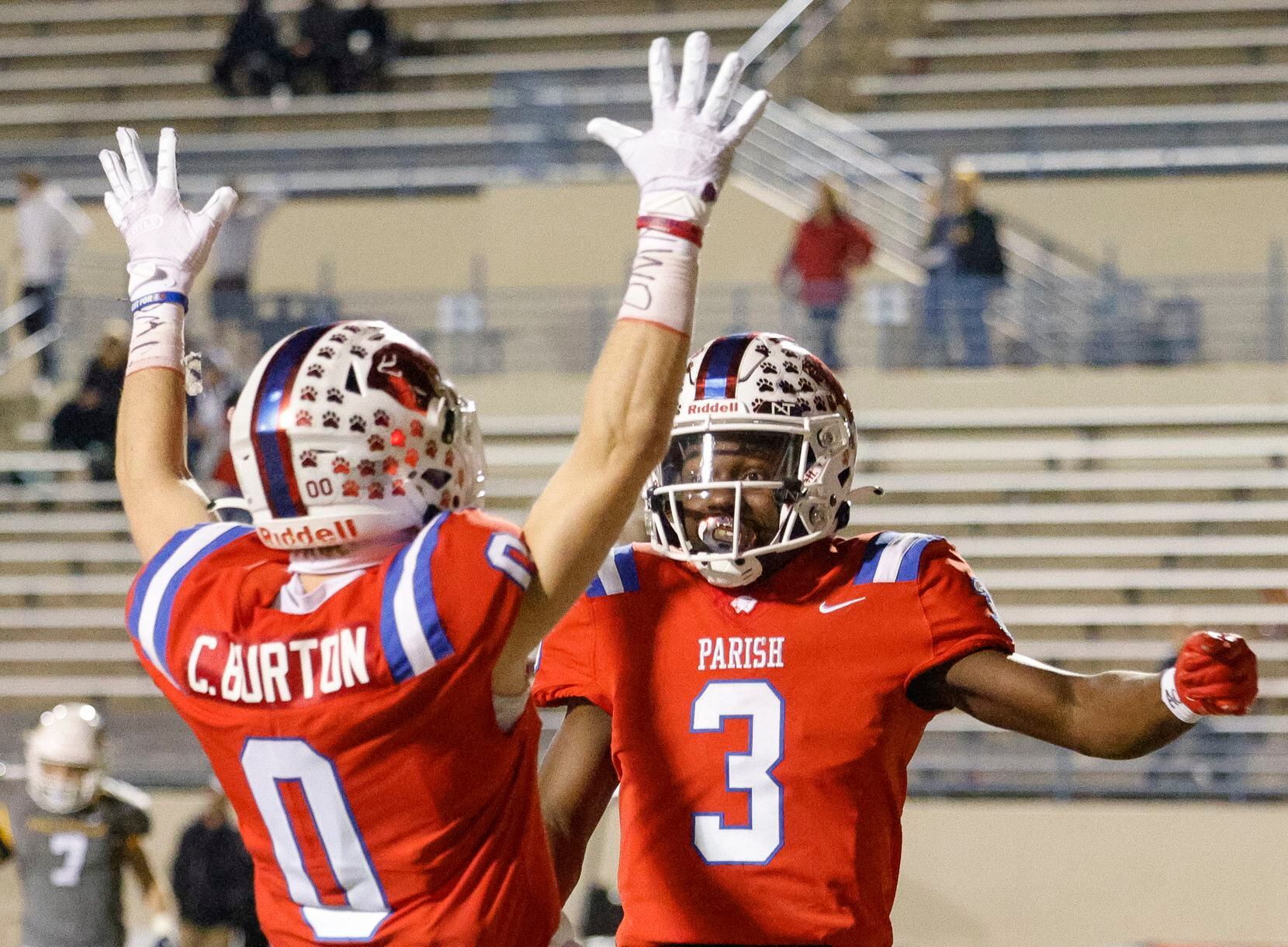 Parish Episcopal running back Cedric Mays II (3) celebrates his touchdown with wide receiver...