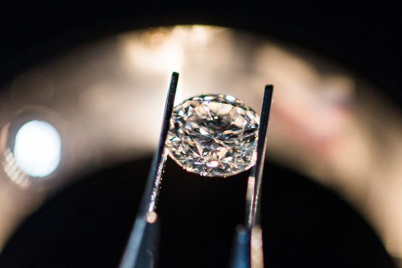 Foto de un diamante de 1.02 quilates en Spence Diamonds en West Village shopping center de...