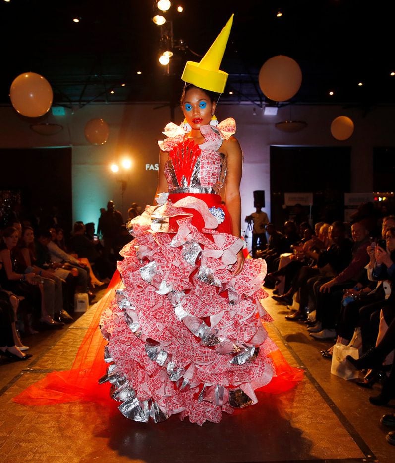 In food-inspired attire, models are icing on the cake in Dallas show