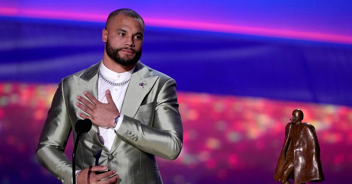 Cowboys’ Dak Prescott wins 2022 Walter Payton NFL Man of the Year Award