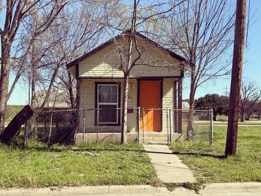 William Baker launched the Dallas Shotgun Project with the goal of photographing and documenting all of the remaining examples in the city. In Dallas, shotgun houses have become an endangered architectural species. These small houses, typically with three rooms aligned back-to-back were once common in low-income and working-class areas.