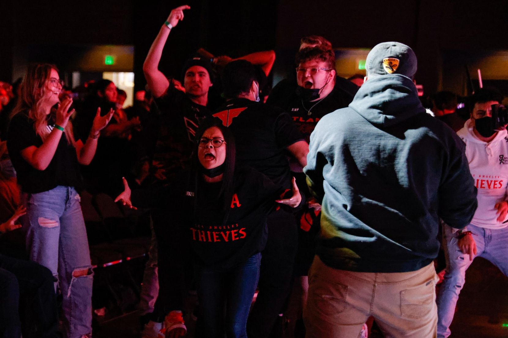 Los Angeles Thieves fans reacts as the team wins over OpTic Texas during a Call of Duty...